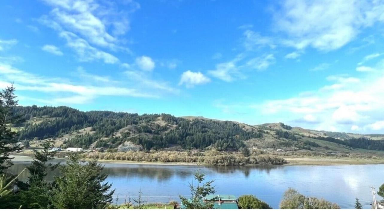 Rogue River Landing Resort Gold Beach Exteriér fotografie